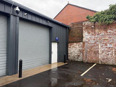 7 Clegge Street, Warrington, Industrial / Storage To Let - 5.jpg