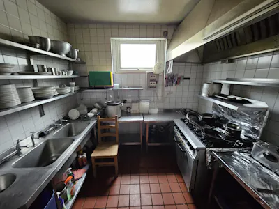 242 Burton Road, Manchester, Leisure / Retail To Let - 20260701_140420.jpg
