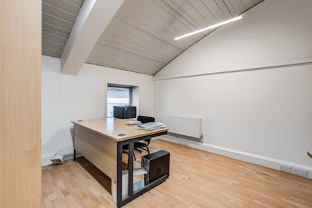 Unit 7, English Business Park, Hove, Business Park To Let - 7 English Business Park Final12.jpg