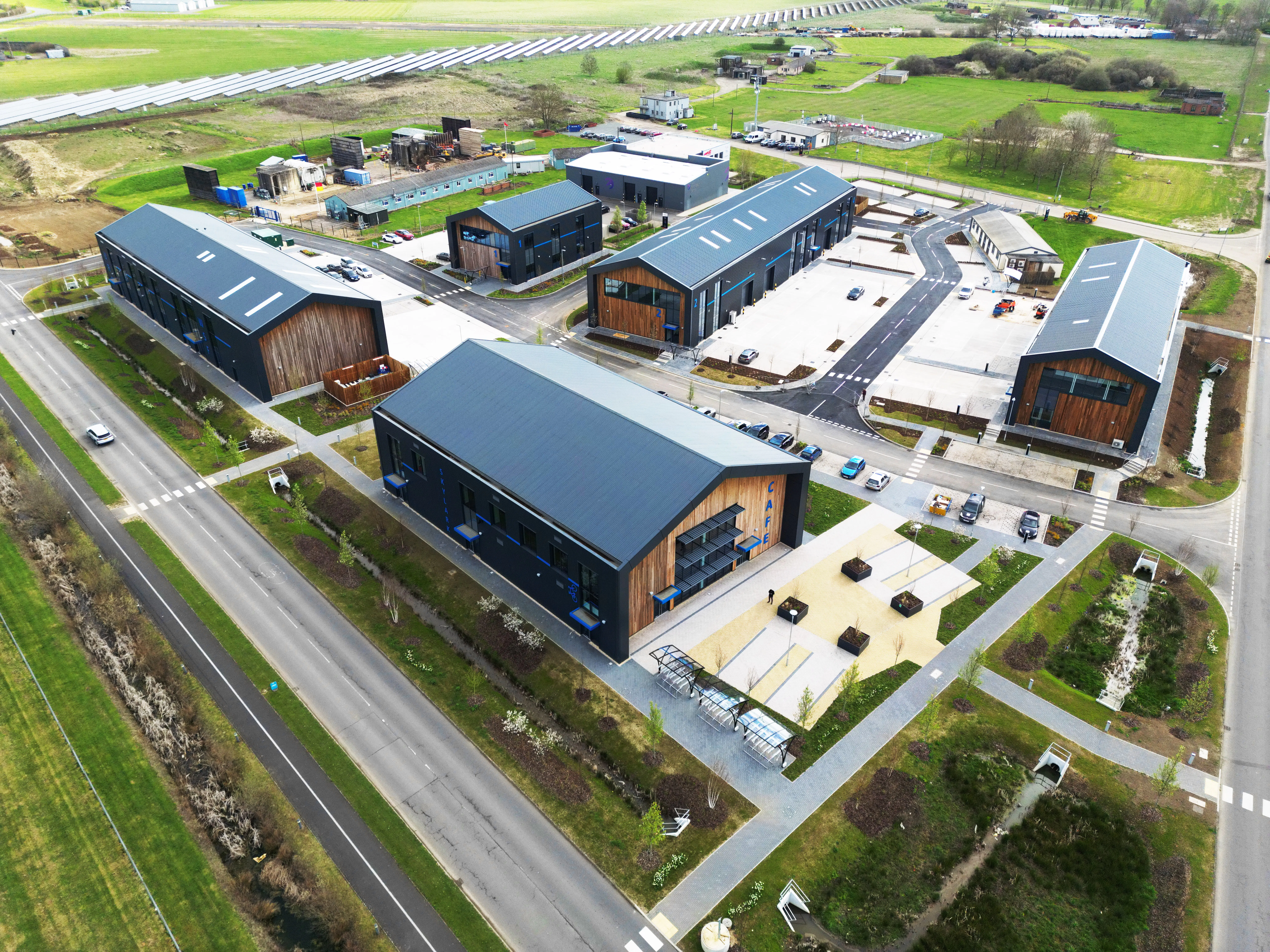 Orbis 9000, Westcott Venture Park, Aylesbury, Industrial To Let - Westcott Finished Buildings - ed nix 012.JPG