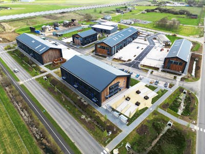 Orbis 9000, Westcott Venture Park, Aylesbury, Industrial To Let - Westcott Finished Buildings - ed nix 012.JPG