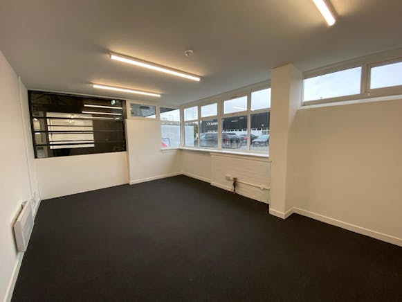 Mackintosh Place, Irvine, Industrial / Other To Let - 911 Mackintosh IrvinePHOTO202404051056234.jpg