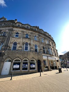 4 Prospect Crescent, Harrogate, Retail To Let - 4 Prospect 5.jpg