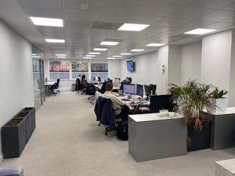 Lower Ground Floor Office Space, 22 City Road, London, Office To Let - general office.jpg - More details and enquiries about this property