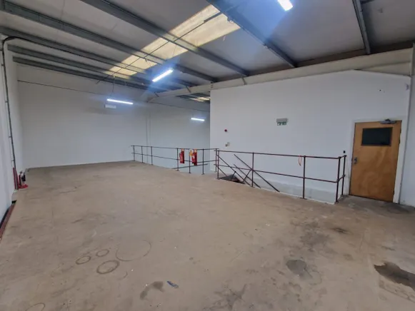 Unit 4 The IO Centre, Brunel Road, Basingstoke, Industrial To Let - 4ioCPicture8 - 01 10 2026.jpg