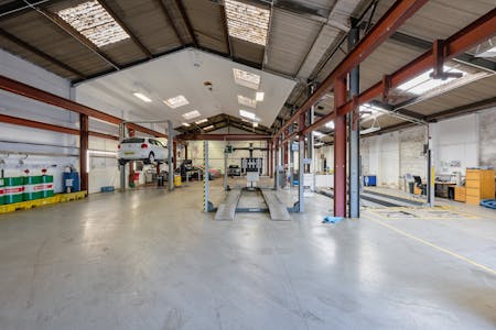 Unit 3, Redkiln Close, Horsham, Industrial / Warehouse For Sale - Unit 3, Redkiln Close, Horsham-28.jpg