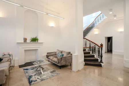 15 Little Green, Richmond, Office To Let - 15 Little Green Entrance Lobby photo.jpg