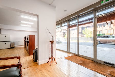 Unit B 17 Downham Road, London, Retail To Let - Downham Rd 17 GF - Low Res 3.jpg