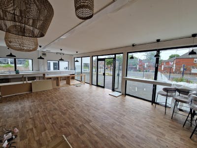 490-492 Oldham Road, Ashton-under-Lyne, Leisure / Office / Retail / Trade Counter To Let - 20250731_123108.jpg