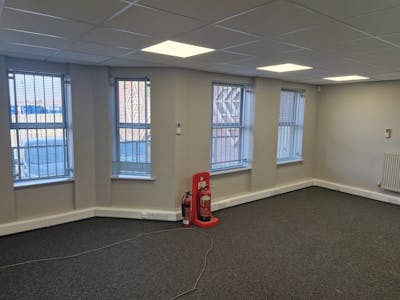 Strata House, Stockport, Office / Other To Let - 20230208_131924.jpg