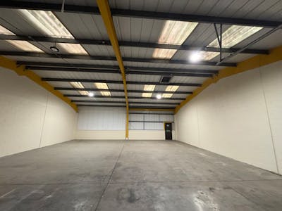 Unit 33, Aberaman Park Industrial Estate, Aberdare, Industrial To Let - IMG_7272.jpeg