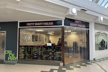 49 Swan Walk, Horsham, West Sussex, Retail To Let - IMG_0120.jpeg