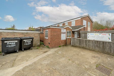 Hackland House, Hayes, E (Commercial / Business / Service) For Sale - hackland hse-9566.jpg