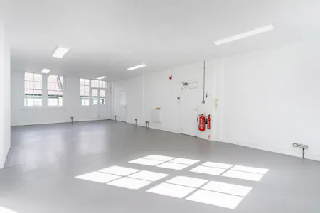 Unit 7, 5 Durham Yard, London, Office To Let - 5-Durham-Yard-Unit-7-E2-Bethnal-Green-London-Fields-Office-Studio-To-Let-Internal15-Dominion.London.jpg