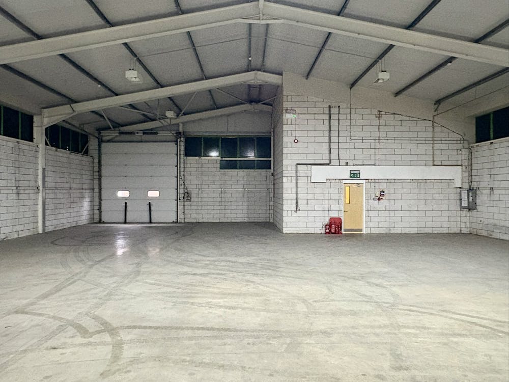 Unit 20, Shepperton Business Park - IMG_7536.JPEG