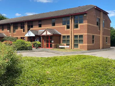 10 Progress Business Centre, Slough, Business Park / Healthcare / Office To Let - 10 Progress business.jpg
