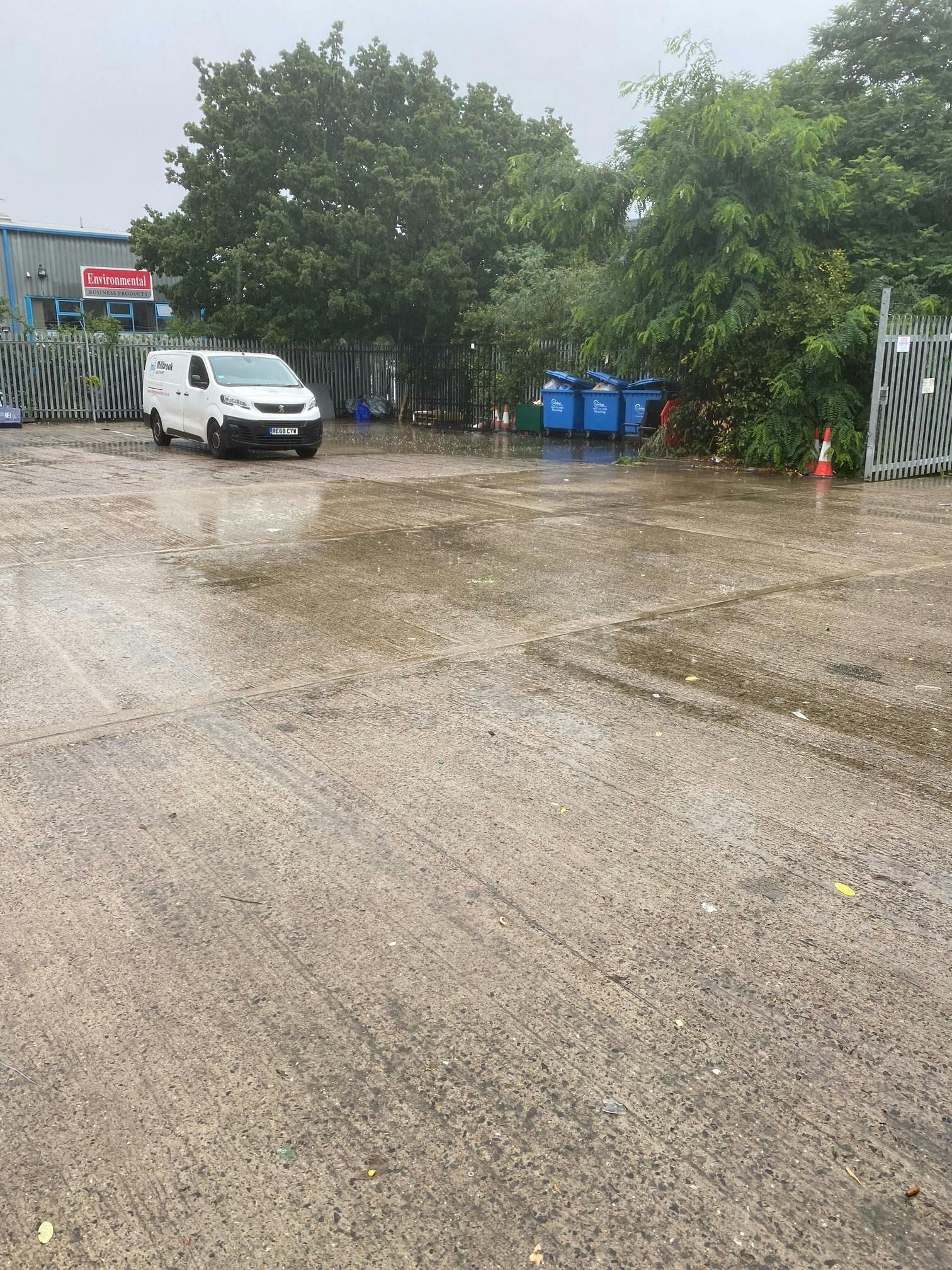 Industrial Unit in Chichester - photo 3