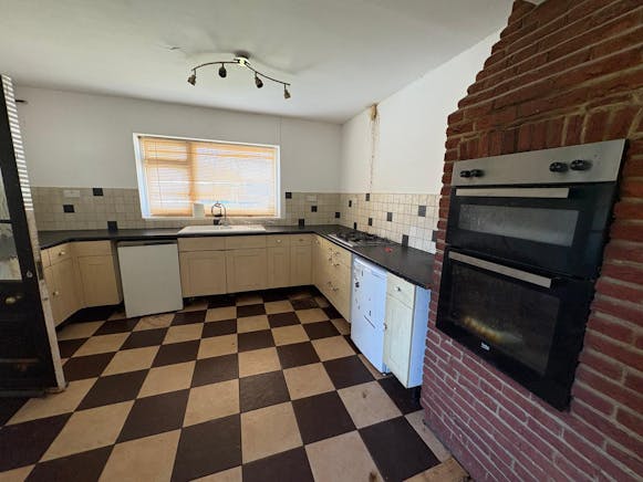 The Shires, Southend-on-Sea, Development For Sale - WhatsApp Image 2026-03-02 at 17.16.59 (5).jpeg