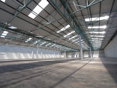 Unit 2A, Amesbury Distribution Park, Amesbury, Industrial / Warehouse To Let - A60.jpg