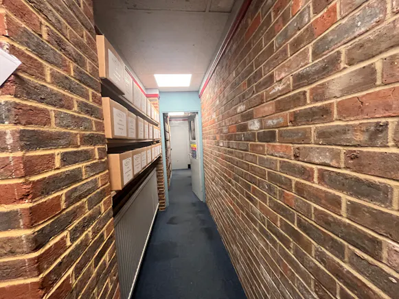 16-18 Rabans Close, Aylesbury, Industrial Lease Assignment - 20260716_095423080_iOS.jpg