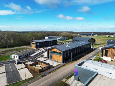 Orbis 9000, Westcott Venture Park, Aylesbury, Industrial To Let - Westcott Finished Buildings - ed nix 005.JPG