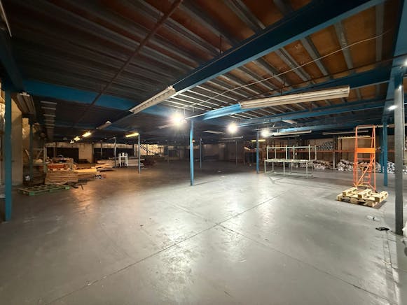 Airborne Industrial Estate, Leigh-on-Sea, Industrial To Let - WhatsApp Image 2026-03-23 at 09.52.40.jpeg