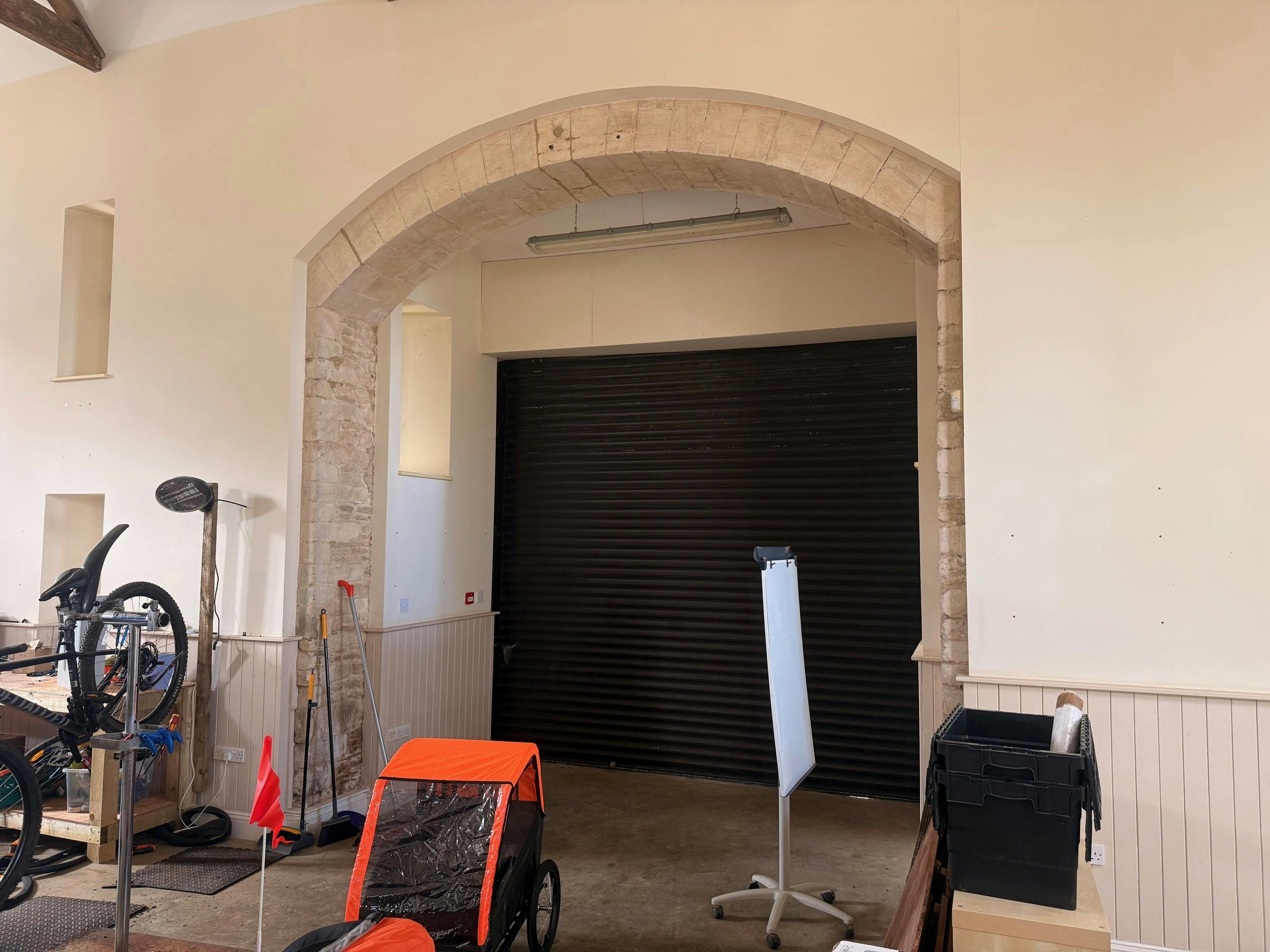 Church Farm Barn, Church Farm, Long Newnton,, Tetbury, Industrial To Let - Internal 006.jpg