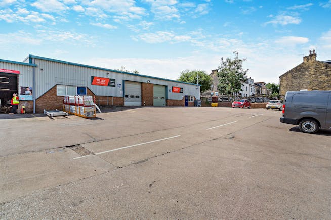 Fieldhead Business Park, Great Russell Court, Bradford, Industrial/Logistics / Trade Counter To Let - 8617038-exterior13-800.jpg