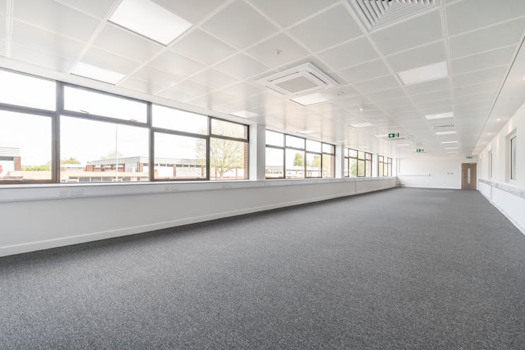 Units 57/58 Suttons Business Park, Reading, Industrial / Warehouse To Let - IW220425CA144.jpg