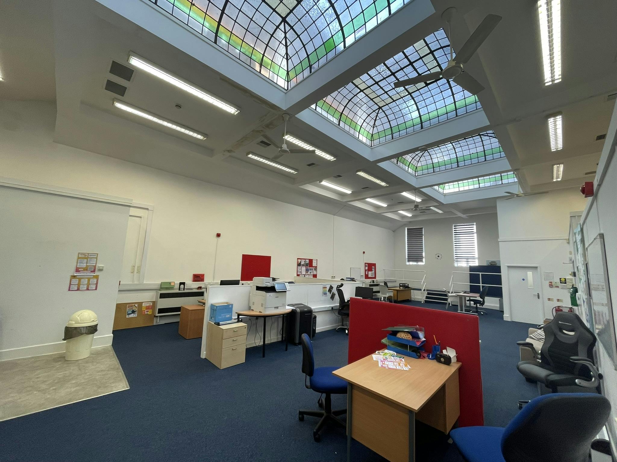 1st Floor, 6 Bank Buildings, Hastings, Office To Let - IMG_3358.JPEG