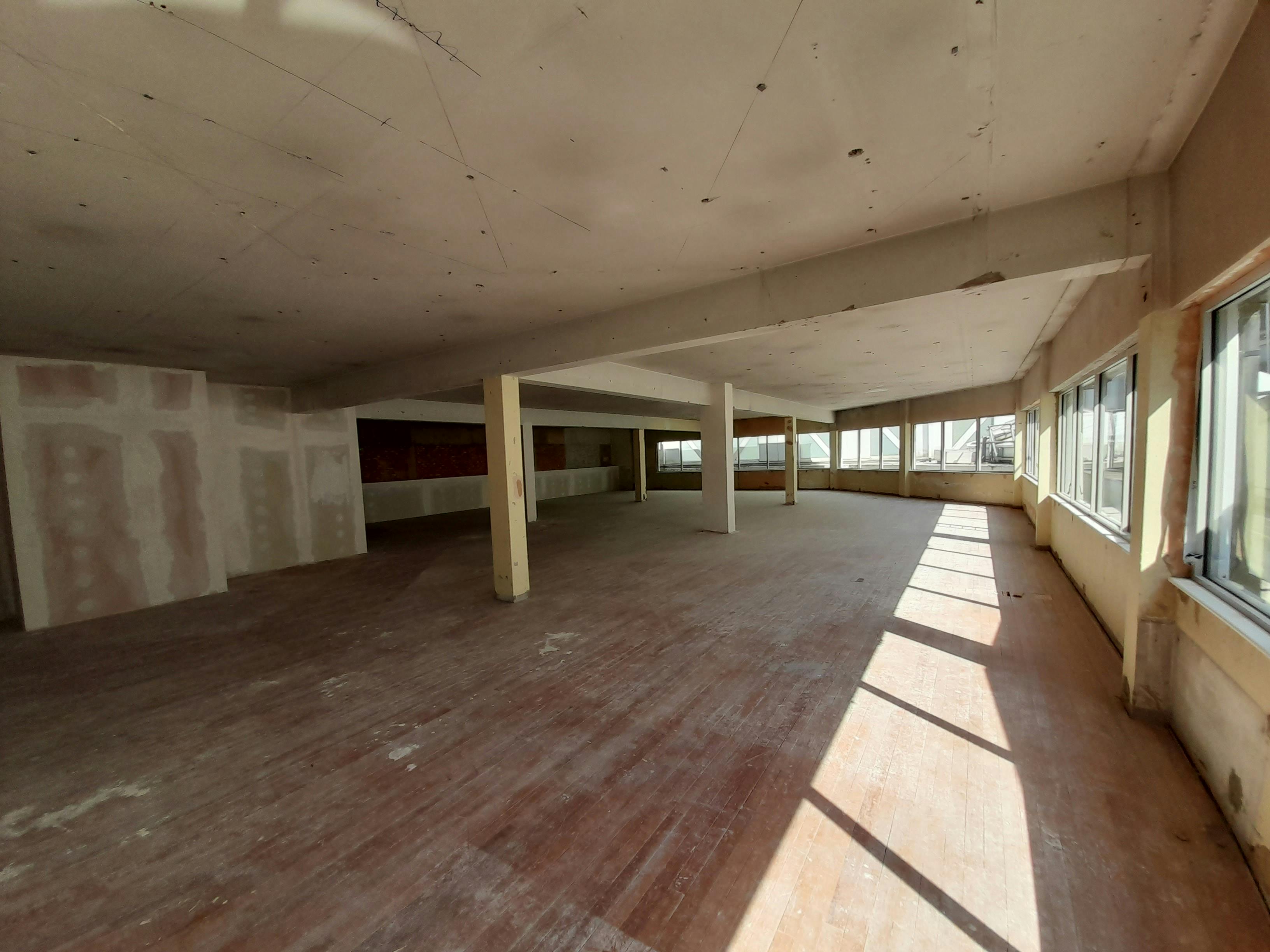 Unit 16 Chelsea House, Festival Place, Basingstoke, Retail To Let - 20220719_102356.jpg
