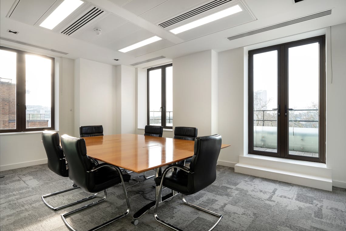 Berkeley Square House, Part 8th Floor, London, Office Lease Assignment - BerkeleySqHo14.jpg