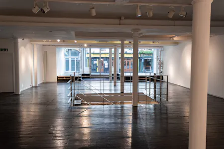 Lower Ground & Ground, 135-139 Curtain Road, Shoreditch, Office / Retail / Showroom To Let - DSC_0123.jpg