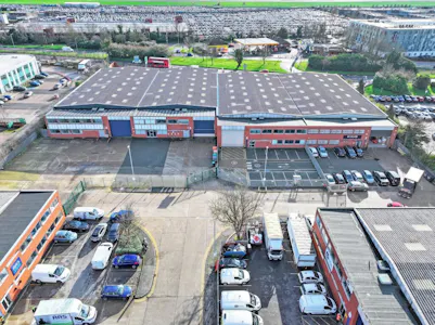 Unit 4-5 Skyport Trade Park, Heathrow, Industrial / Warehouse To Let - 4-5 Skyport Aerial.jpeg