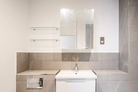 28 Woodseer Street, London, Residential To Let - Woodseer St 28 F5  21.jpg
