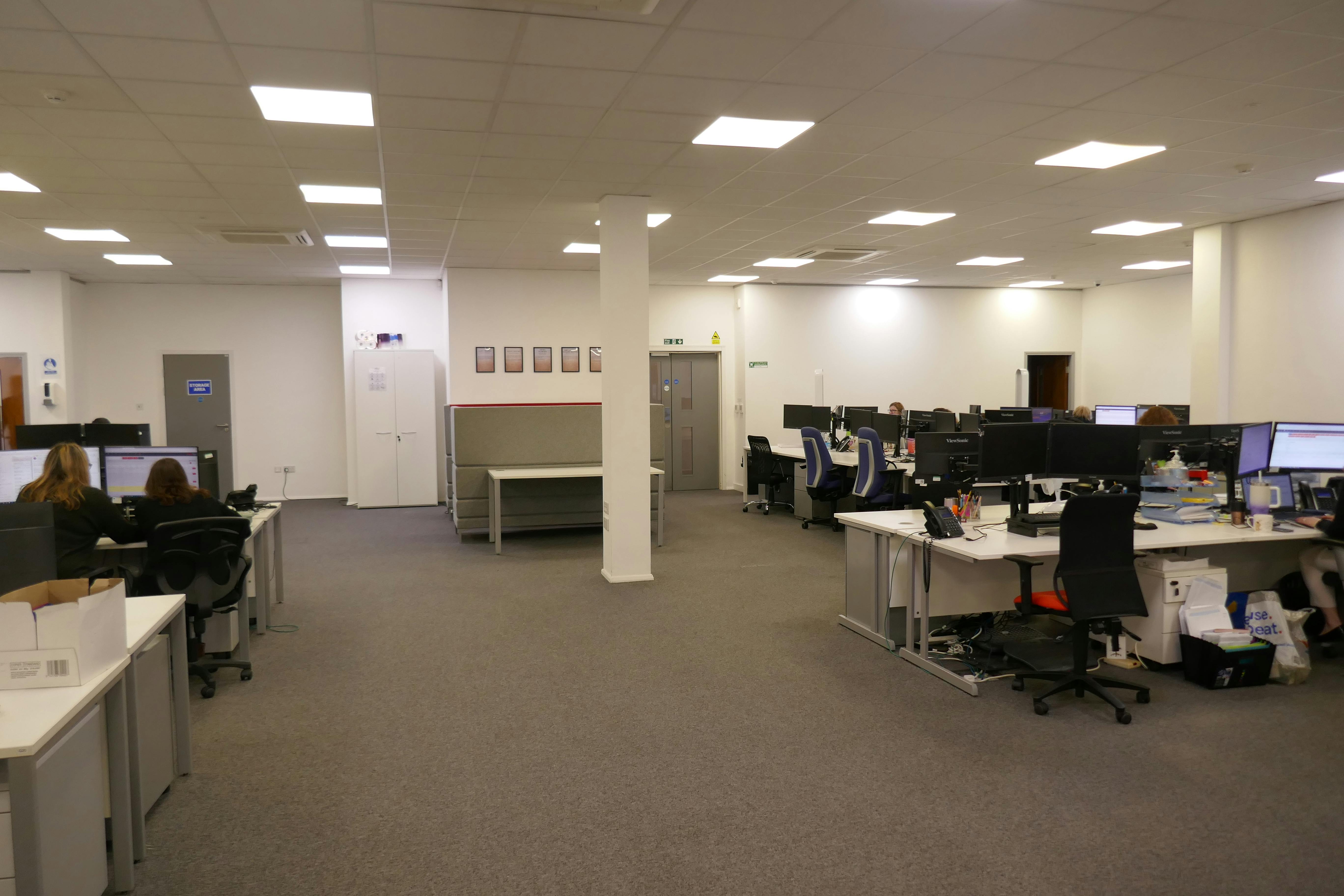 7 Astra Centre, Harlow, Offices To Let / For Sale - P1040471.JPG