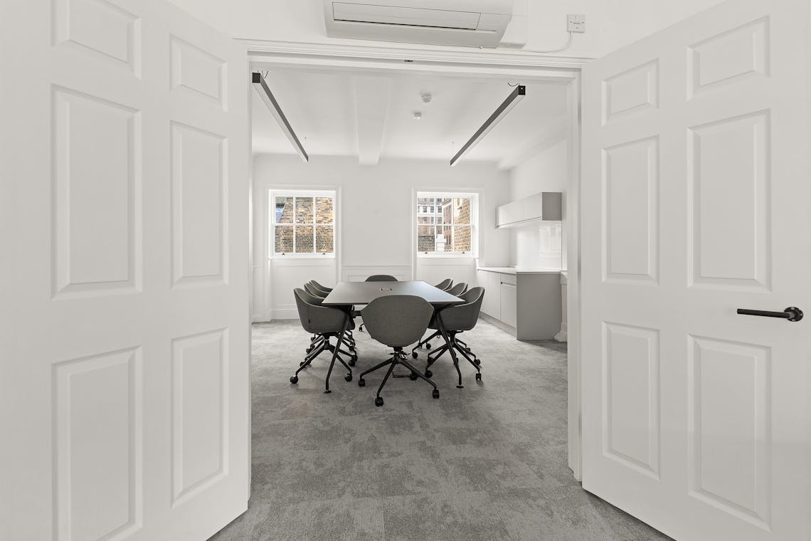 2024_01_240492.jpg 18  Southampton Place, London, Office To Let - 2024_01_240492.jpg