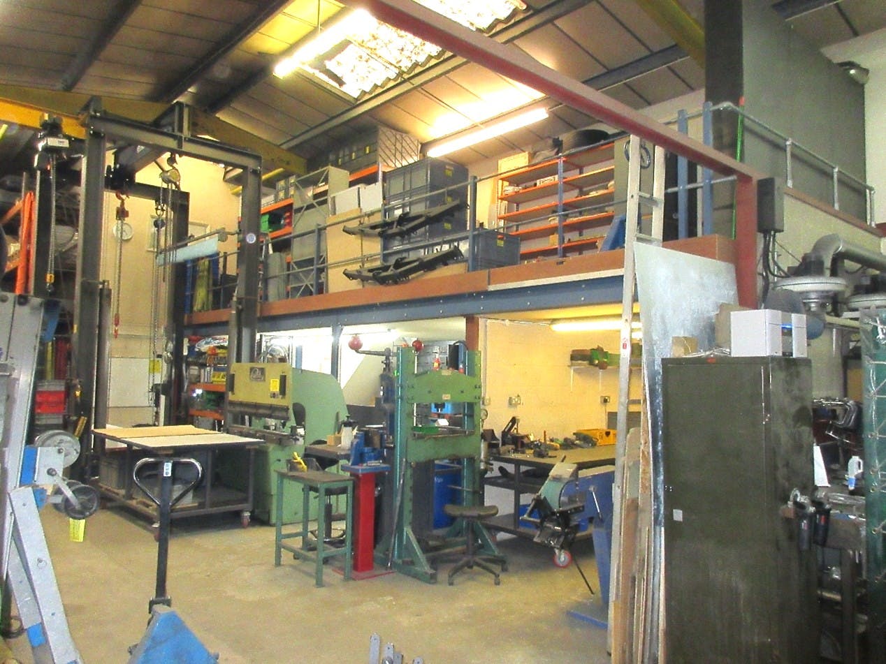 Unit 1 Gillmans Industrial Estate - Picture2.jpg