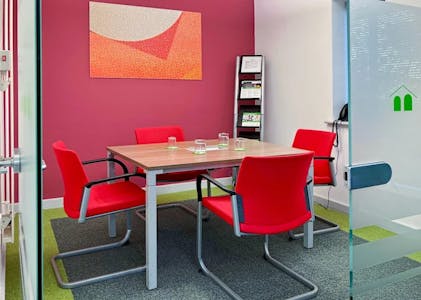 Basepoint Business & Innovation Centre, Crawley, Serviced Office To Let - 6.jpg