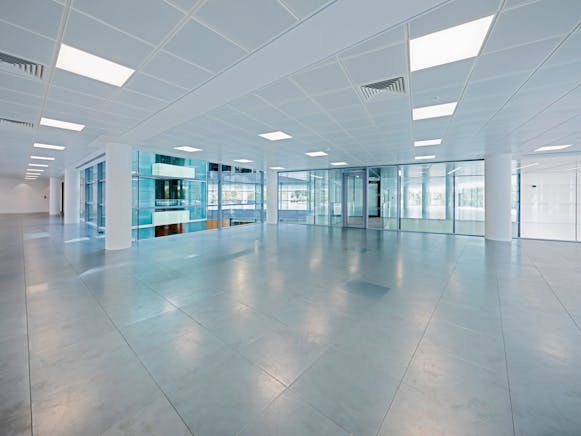 400, South Oak Way, Reading, Offices To Let - 400 South Oak 0010.JPG