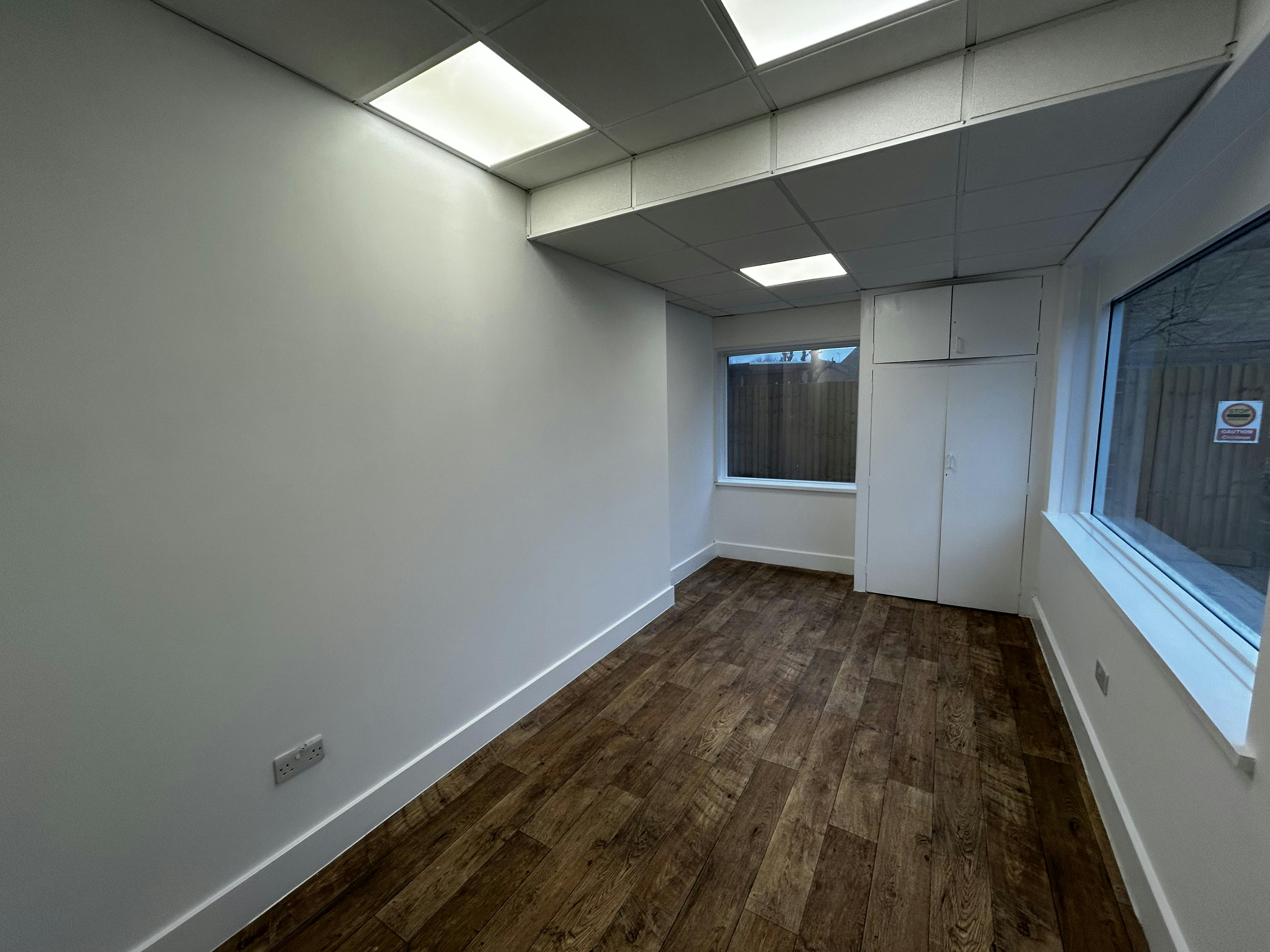 Delta 1402, Delta Office Park, Swindon, Retail To Let - IMG_7258.jpeg