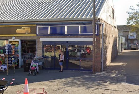 Unit 5 David Supermarket, Mablethorpe, Office / Retail To Let - Google Street 2.jpg