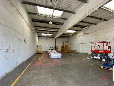 Unit 18, Newport Business Centre, Newport, Industrial To Let - Image 4