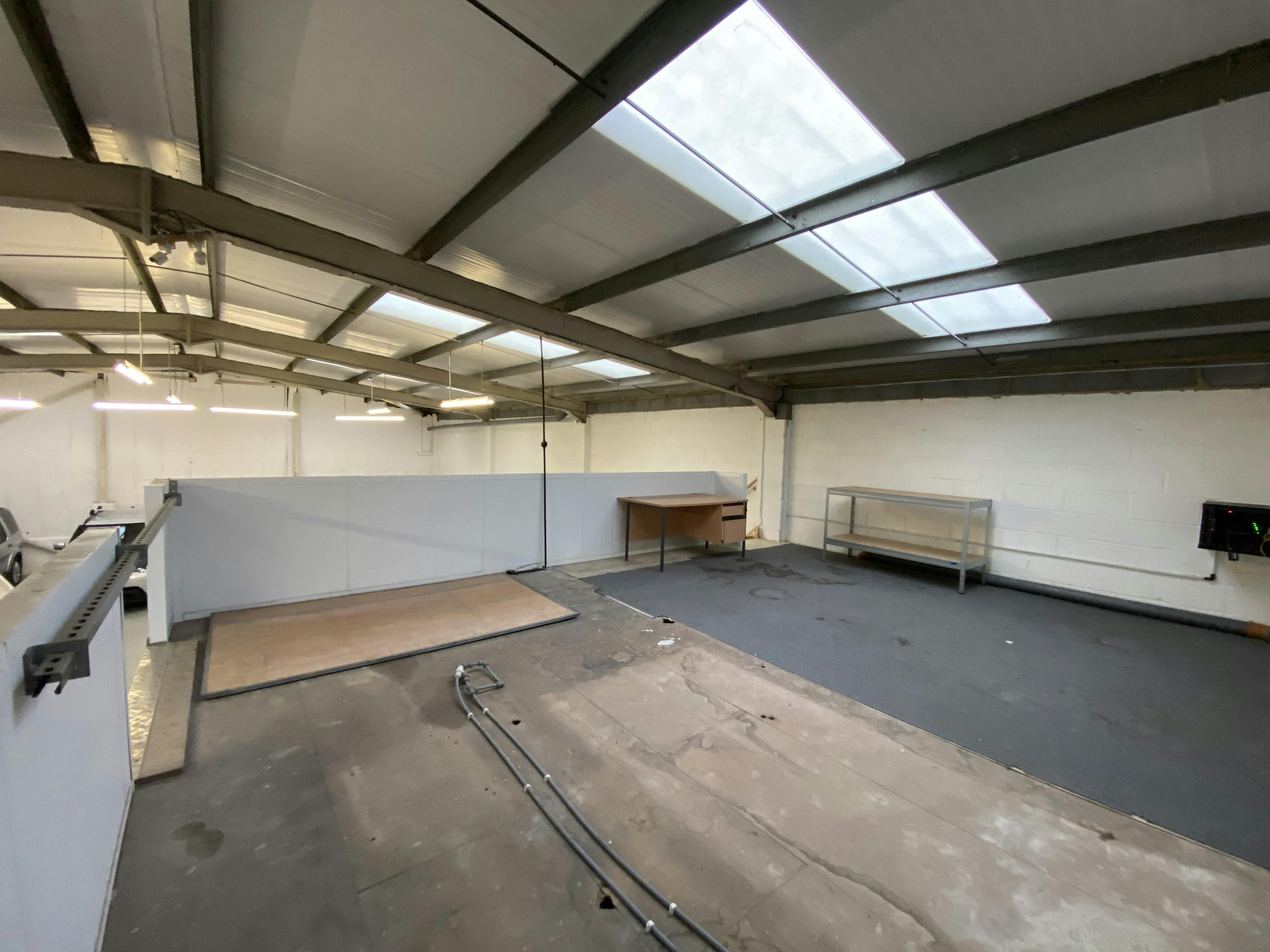 19 Bordon Trading Estate, Bordon, Industrial / Warehouse To Let - IMG_4160.jpeg