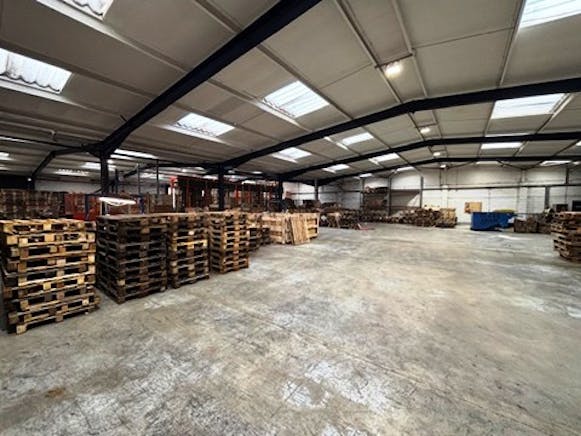 Roman House, North Way, Andover, Industrial / Industrial To Let - RHPicture8 - 22 12 2025.jpg