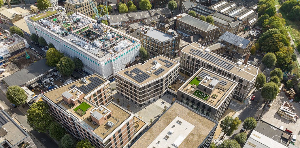 Retail/Shop in London - photo 2