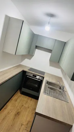 210-212 High Road, Benfleet, Retail To Let - P19 - Rear kitchen.jpg
