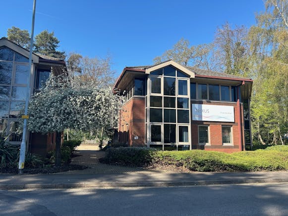 Unit 4, Wellington Business Park, Crowthorne, Offices For Sale - 6.jpg