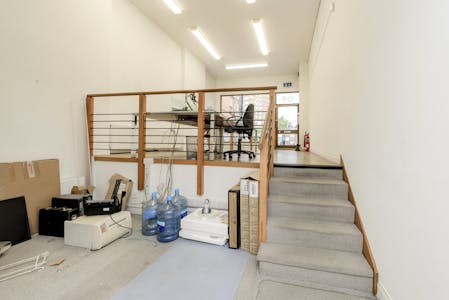 94 Wandsworth Bridge Road, London, High Street Retail To Let - 94 wandsworth bridge rd4817.jpg