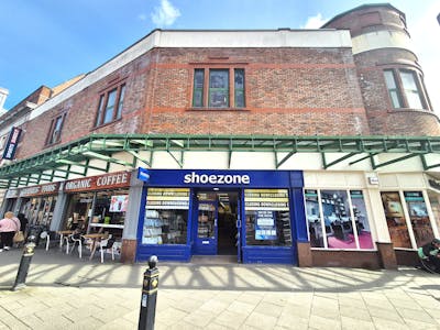 4 Warren Street, Stockport, Retail To Let - 20260402_154428.jpg